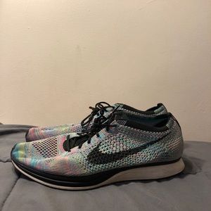 Nike Flyknit Racer
